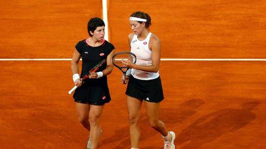 Muguruza y Suárez se cuelan en las semifinales tras vencer a las hermanas Chan