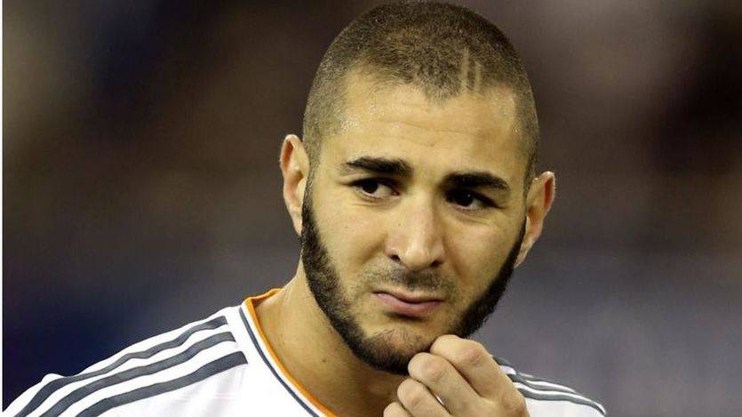Benzema declara bajo arresto en Versalles por el supuesto chantaje a otro futbolista con un vídeo sexual