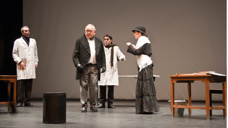 'TeatrIEM' une ciencia y teatro con tres atractivos y originales montajes