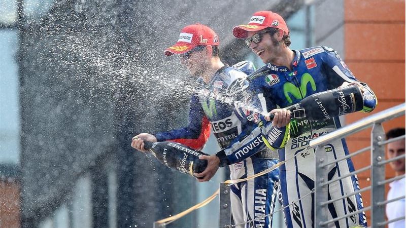 Sepa cuáles son las opciones de Lorenzo y Rossi para ser campeón