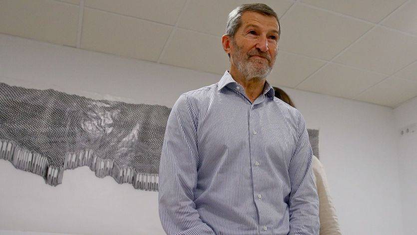 El candidato y ex general José Julio Rodríguez en la sede de Podemos