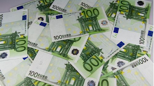 Una anciana austriaca destruye 950.000 euros antes de morir