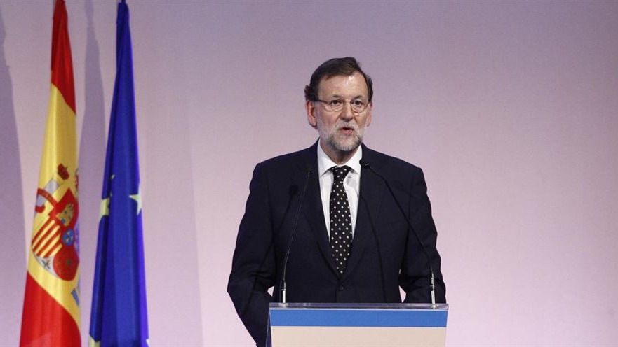 Rajoy: "Esto es una lucha entre la civilización y la barbarie; todos somos Francia"