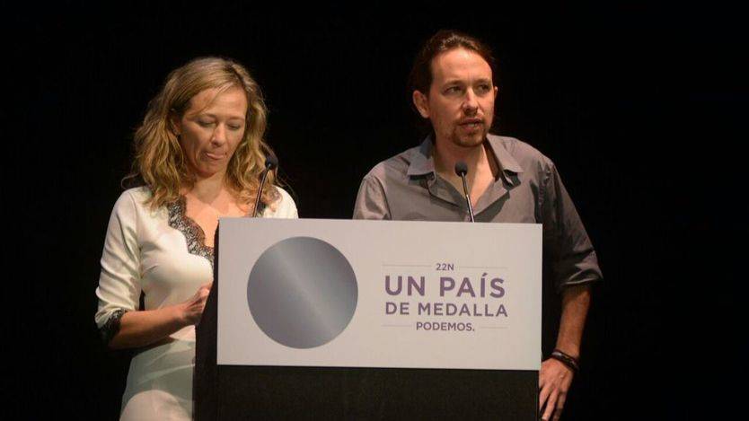 Pablo Iglesias junto a Victoria Rosell 