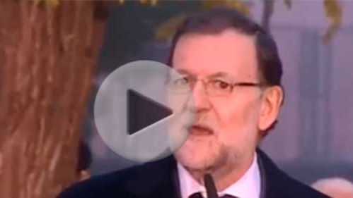Rajoy, a lo Pepe Isbert, vuelve a convertirse en viral por sus meteduras de pata