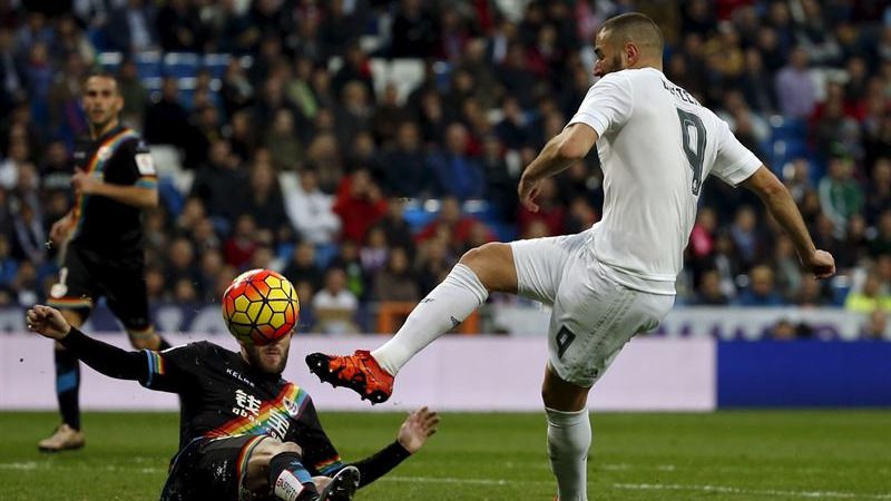 Partido loco y de récord en el Bernabéu: el Madrid parte al Rayo (10-2)