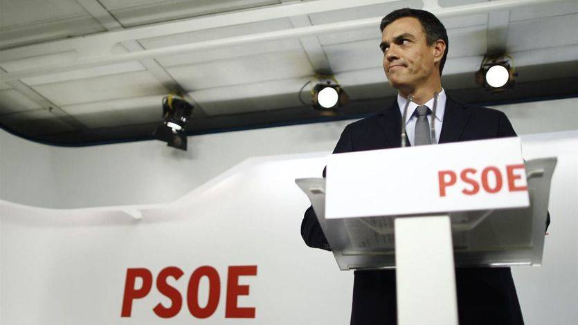 El PSOE, entre la espada y la pared: o cede ante Podemos o habrá adelanto electoral