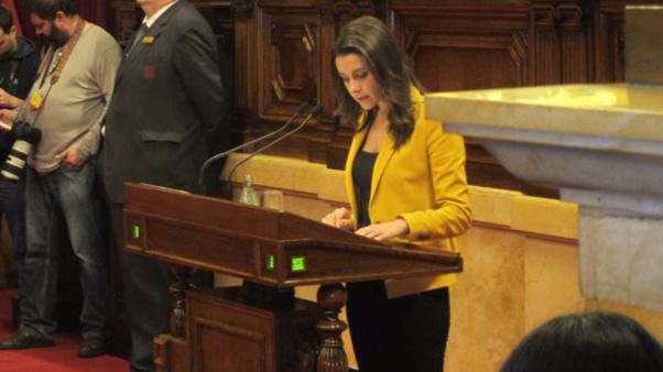 Inés Arrimadas ejerce de jefa de la oposición: "Puigdemont es 'más' de lo mismo"
 