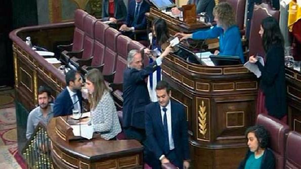 Gómez de la Serna deja el PP, pero se aferra a su escaño en el Congreso