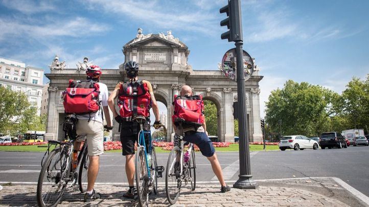 La Pájara: una cooperativa de 'riders' como alternativa a las multinacionales Glovo y Deliveroo