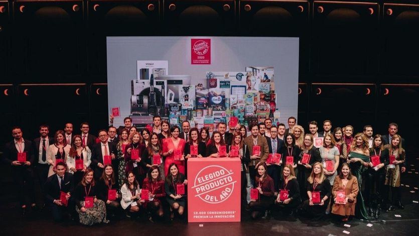 Foto de familia de los galardonados