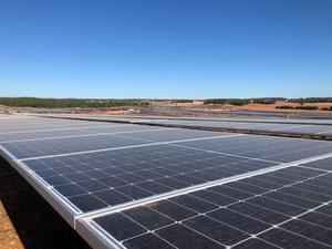 Iberdrola obtiene la DIA de la fotovoltaica de Puertollano que suministrará energía a la mayor planta de hidrógeno verde de Europa