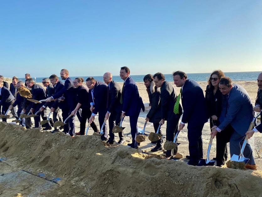 Iberdrola comienza la construcción del primer gran parque eólico marino de Estados Unidos