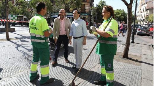 Madrid flexibiliza el horario de los operarios de limpieza tras la muerte de un trabajador por un golpe de calor