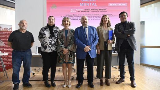 En la primera mesa, ‘Salud Mental y estigma’, han participado Manuel Muñoz, Juanjo Sánchez, Helena de Carlos y Guadalupe Morales