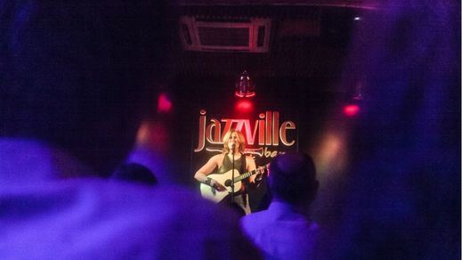 Concierto de CARØLINA en la Sala Jazzville (Foto: Mila Checarelli)