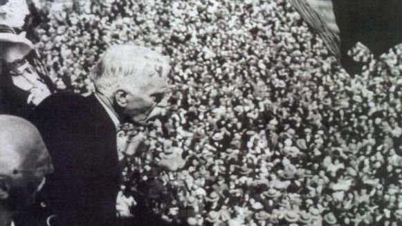 Frances Maciá, ERC, proclama la república catalana