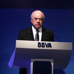 BBVA anticipa un papel 'muy activo' en las fusiones en España, pero con menos interés en bancos 'físicos'