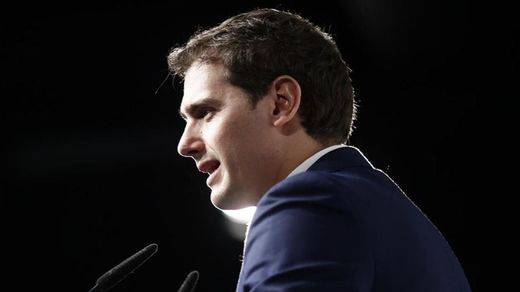 Las modestas cuentas de Albert Rivera: 6.000 euros en el banco y deudas de 300.000