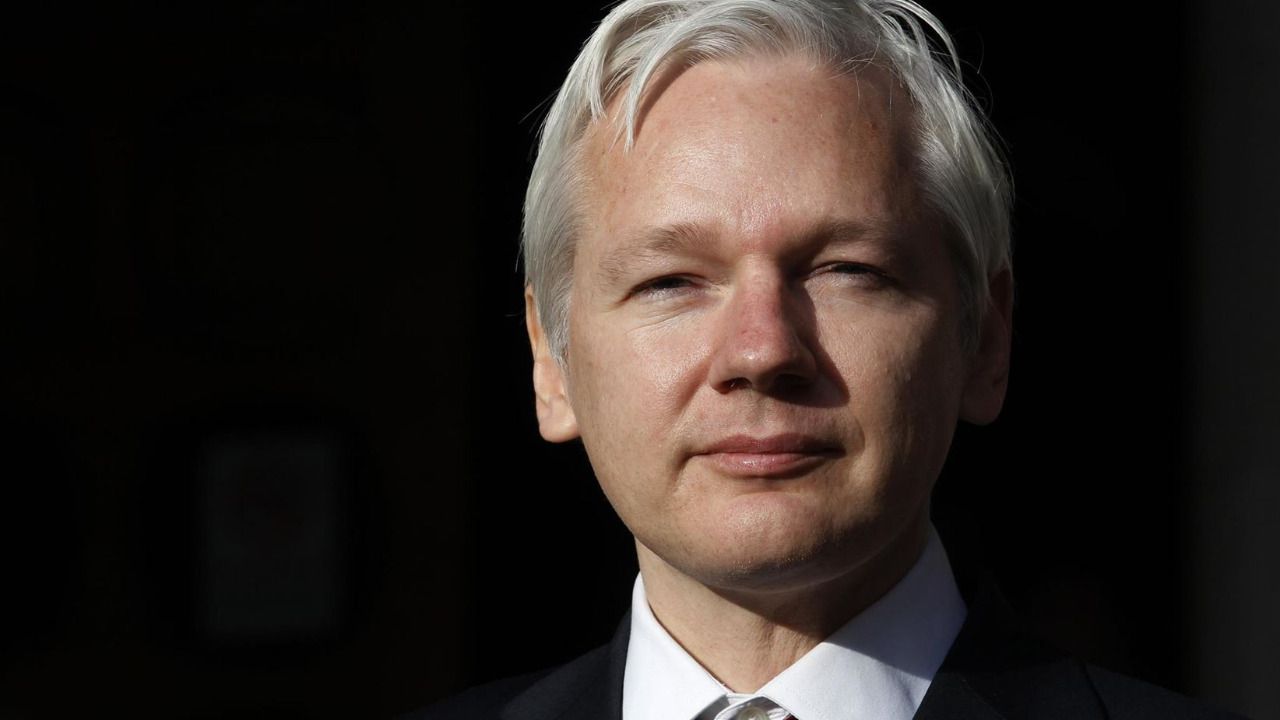 No hay tregua para Assange, que quería salir de su 'prisión' en la Embajada de Ecuador en Londres
