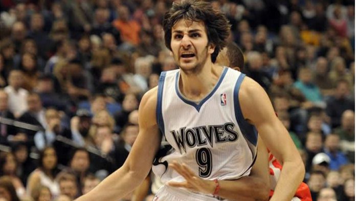 Ricky Rubio, cada día mejor, roza el 'triple-doble' con sus Timberwolves