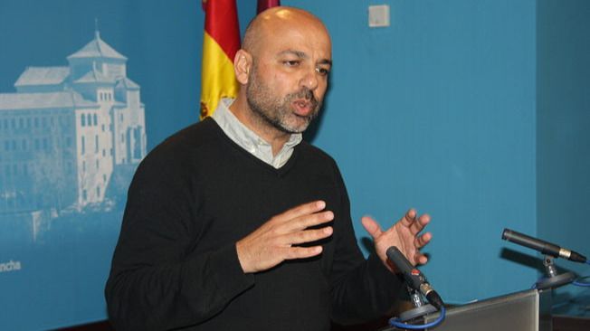 ¿Crisis en la coalición de Gobierno?: Podemos pide la dimisión de la consejera de Educación