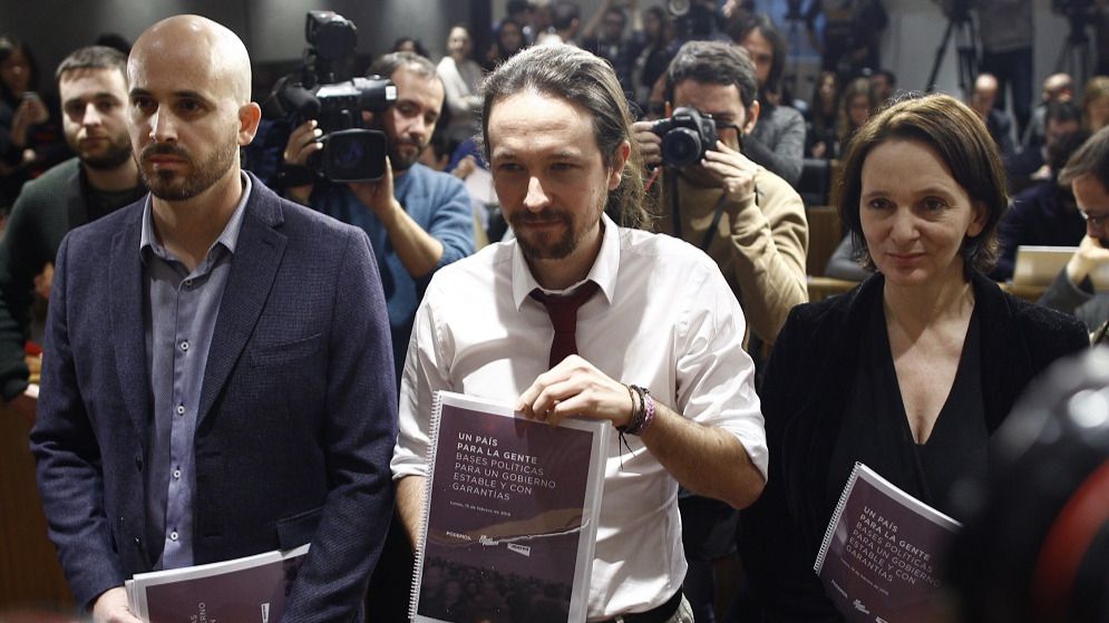 Podemos insiste en el referéndum catalán en su propuesta de acuerdo de Gobierno con el PSOE