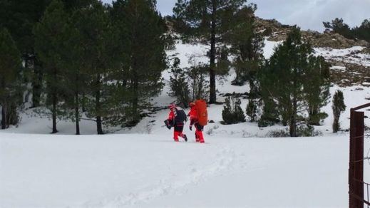 La nieve se cobra la vida de dos senderistas en Castellón y se busca a un desaparecido en la Sierra de Andújar (Jaén)
