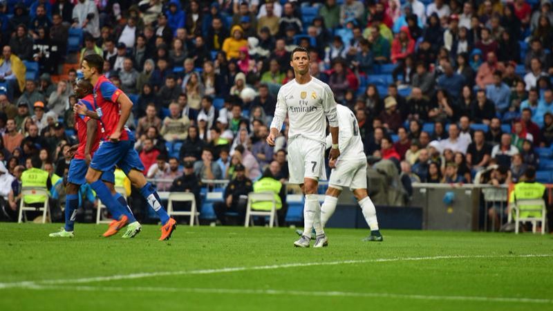 El colista Levante mide la crisis del Madrid de Zidane