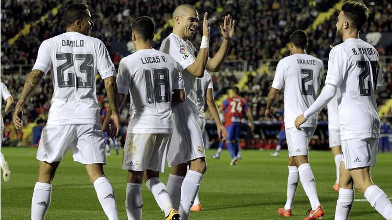 La pegada del Madrid le salva con dificultades en su visita al colista Levante (1-3)