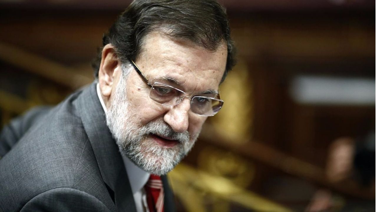 Rajoy insinúa que Sánchez es un corrupto por someterse a una investidura fallida