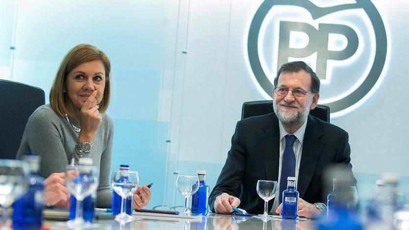 Los abrazos a Rajoy dan calor a un líder del PP cada vez más en entredicho para intentar ser presidente