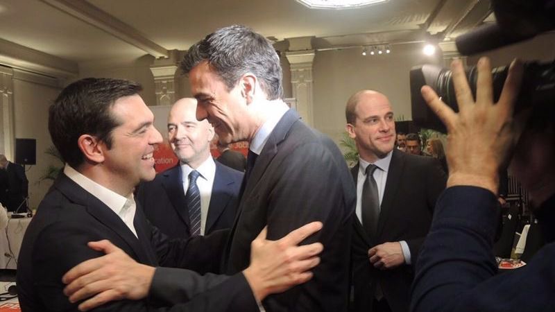 Sánchez se encomienda a Tsipras en sus 'plegarias' para llegar a la Moncloa