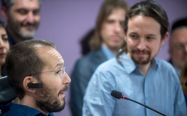 Pablo Iglesias aúpa a Pablo Echenique para calmar la crisis territorial de Podemos