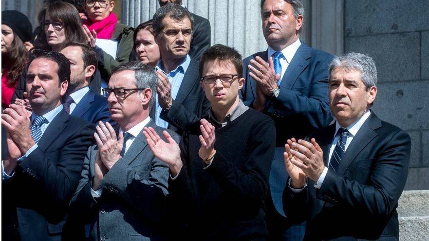 Íñigo Errejón reaparece en el Congreso tras una semana de ausencia mediática