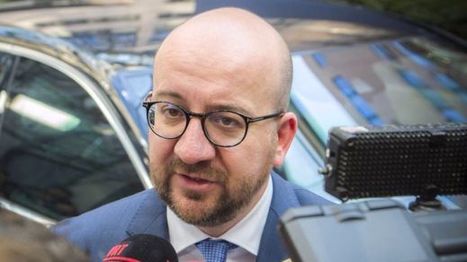 Los ministros belgas de Interior y Justicia presentan su dimisión pero el primer ministro las rechaza