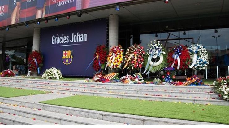 Los homenajes a Cruyff se cierran hoy con una reunión de excompañeros, amigos y familiares