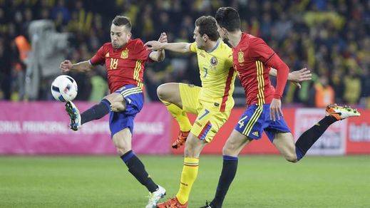 La Roja no resucita su buen fútbol: ante Rumanía, como ante Italia, otro pésimo partido (0-0)