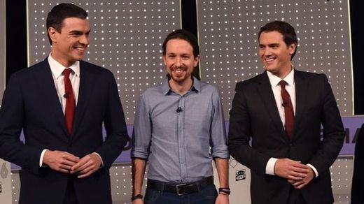 Rajoy se enroca y el 'tripartito' no sabe con qué encuesta quedarse