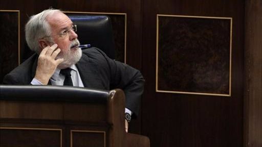 Cañete excusa la 'aventura' panameña de su mujer explicando que es anterior a su etapa como comisario