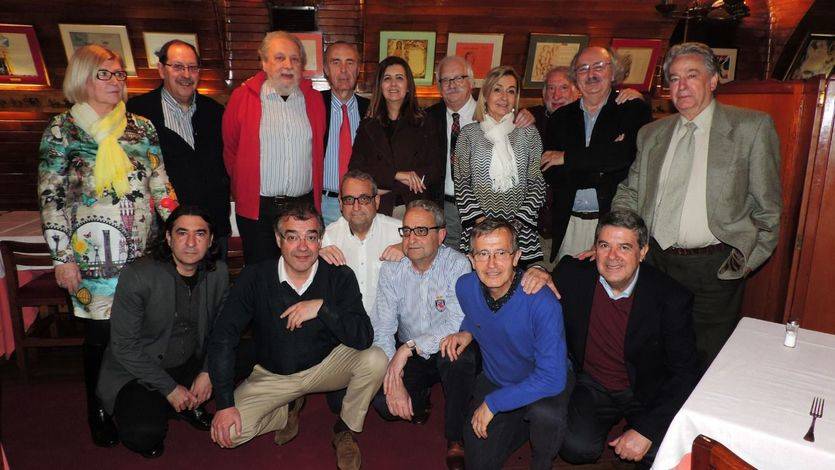 Alejandro Pedro Destuet y Ángela Vallvey, ganadores de los prestigiosos premios literarios Barcarola