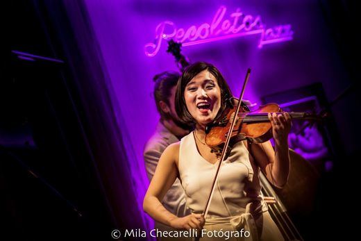 Maureen Choi al violín en Recoletos Jazz (Foto: Mila Checarelli)