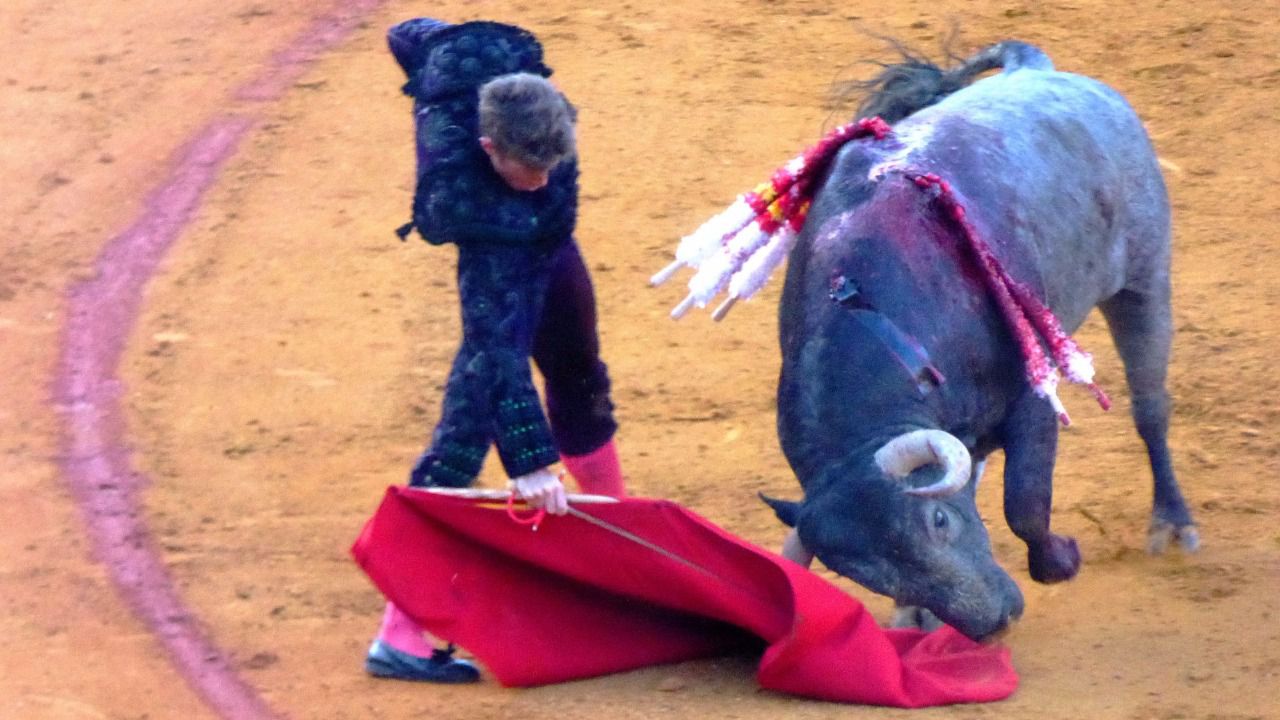 Feria de Abril: excesivo premio de indulto para un buen toro de Victorino