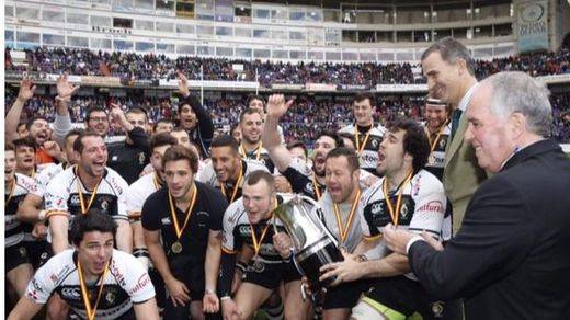 Felipe VI entrega la Copa del Rey de Rugby en Zorrilla ante 26.000 espectadores