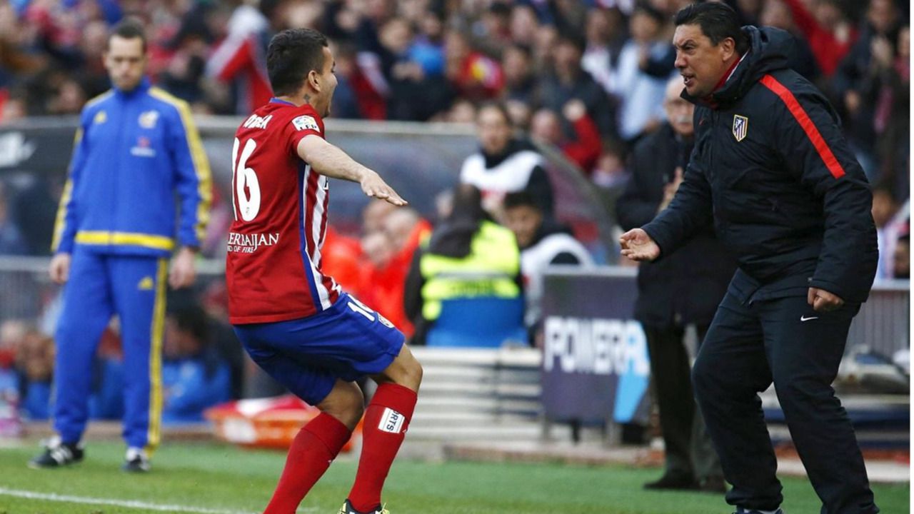 Correa desatasca a un Atleti que sufrió mucho para ganar a un buen Málaga (1-0)