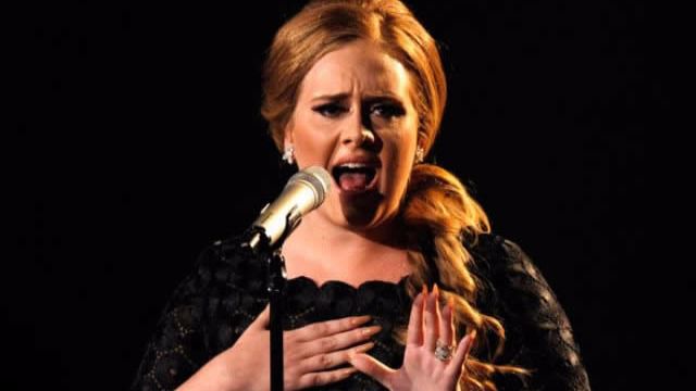 Conmemoramos el 28 cumpleaños de Adele con sus 5 mejores éxitos