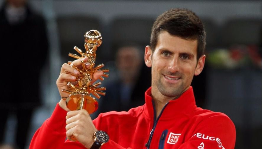 Djokovic sabe sufrir ante Murray para coronarse de nuevo en Madrid