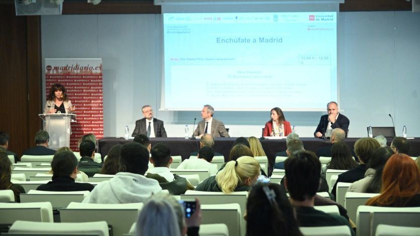 Mesa de debate 'El biometano que viene'. (Foto: Chema Barroso)
