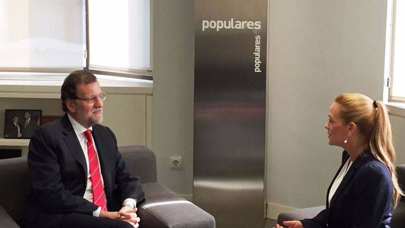 Mariano Rajoy con la mujer de Leopoldo López, Lilian Tintori