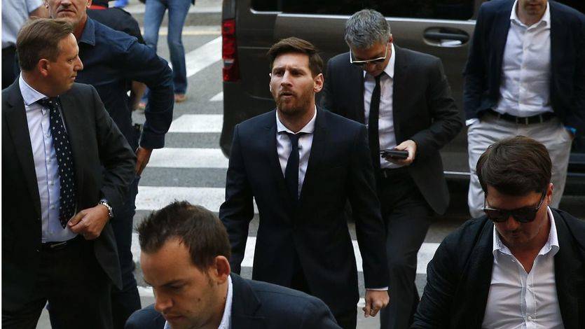 Messi, serio y tranquilo, está siendo juzgado por su presunto fraude de 4 millones a Hacienda